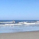 Duik in de zee op vakantie op Schiermonnikoog